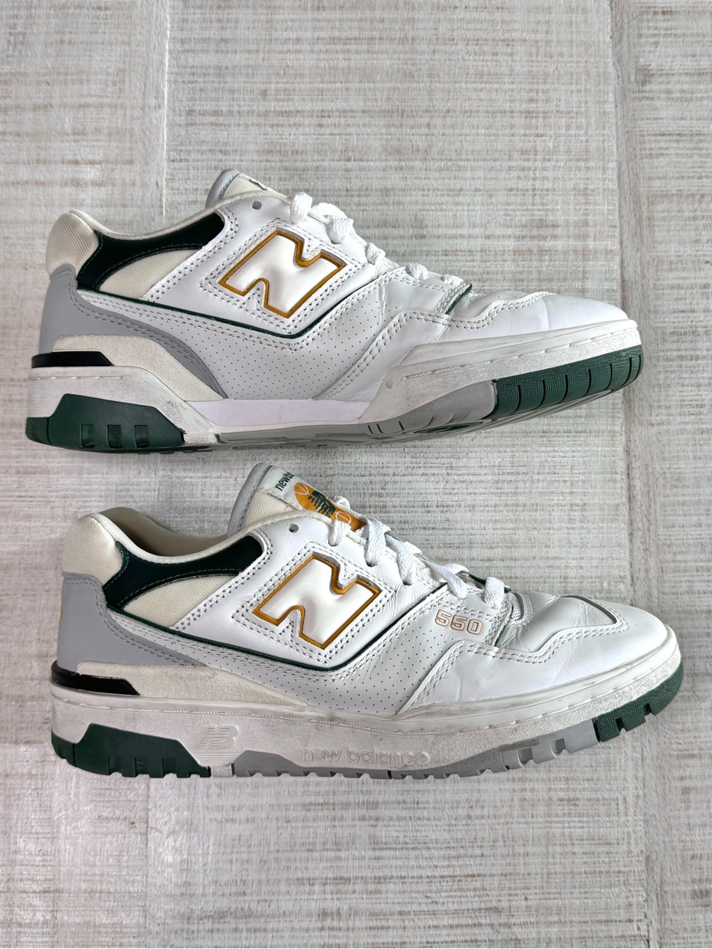 New Balance 550 White Nightwatch Green Grey Sneakers Men’s 6.5 - Picture 5 of 12